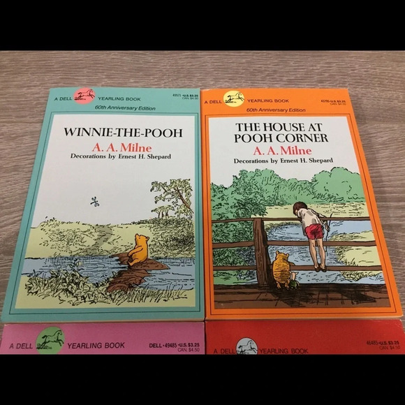 🌸 A Treasury of Winnie-The-Pooh 60th Anniversary Set - Picture 8 of 12